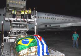Llegan a Cuba 14 toneladas de ayuda humanitaria del Brasil